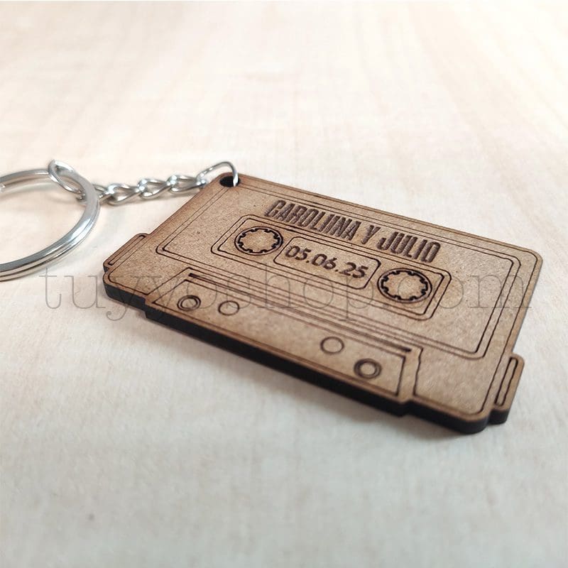 Llavero personalizado para boda, DM, modelo cassette, 3,5×5,5cm - Imagen 2