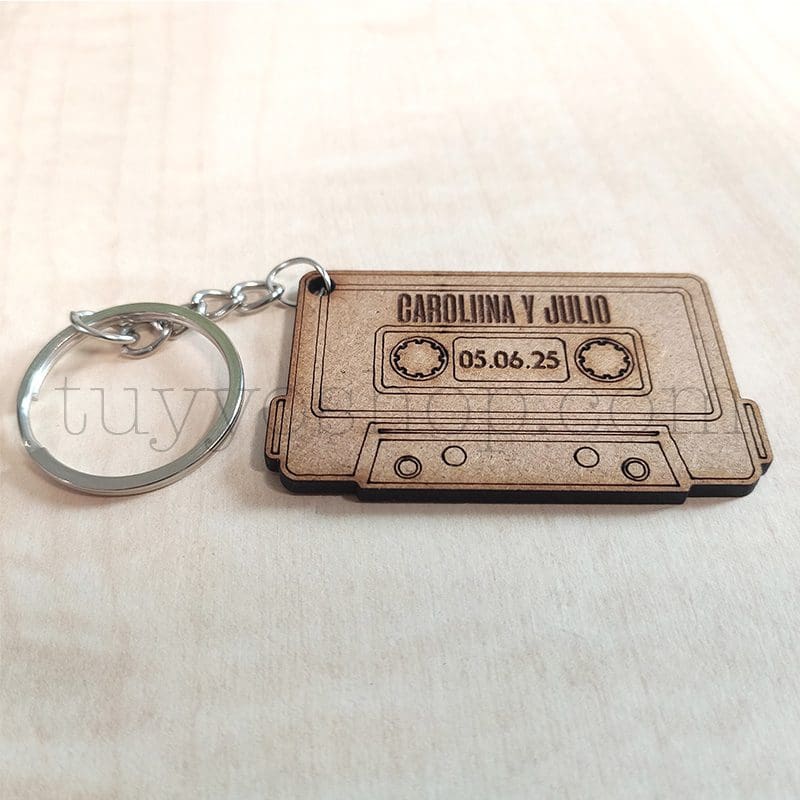 Llavero personalizado para boda, DM, modelo cassette, 3,5×5,5cm - Imagen 3